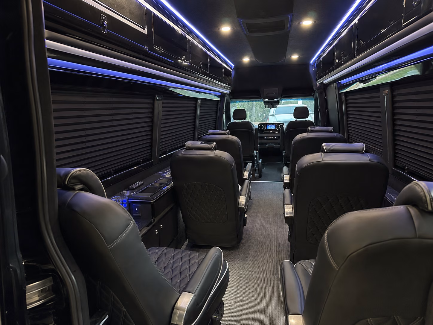 book a bus for your next airport transfer 3