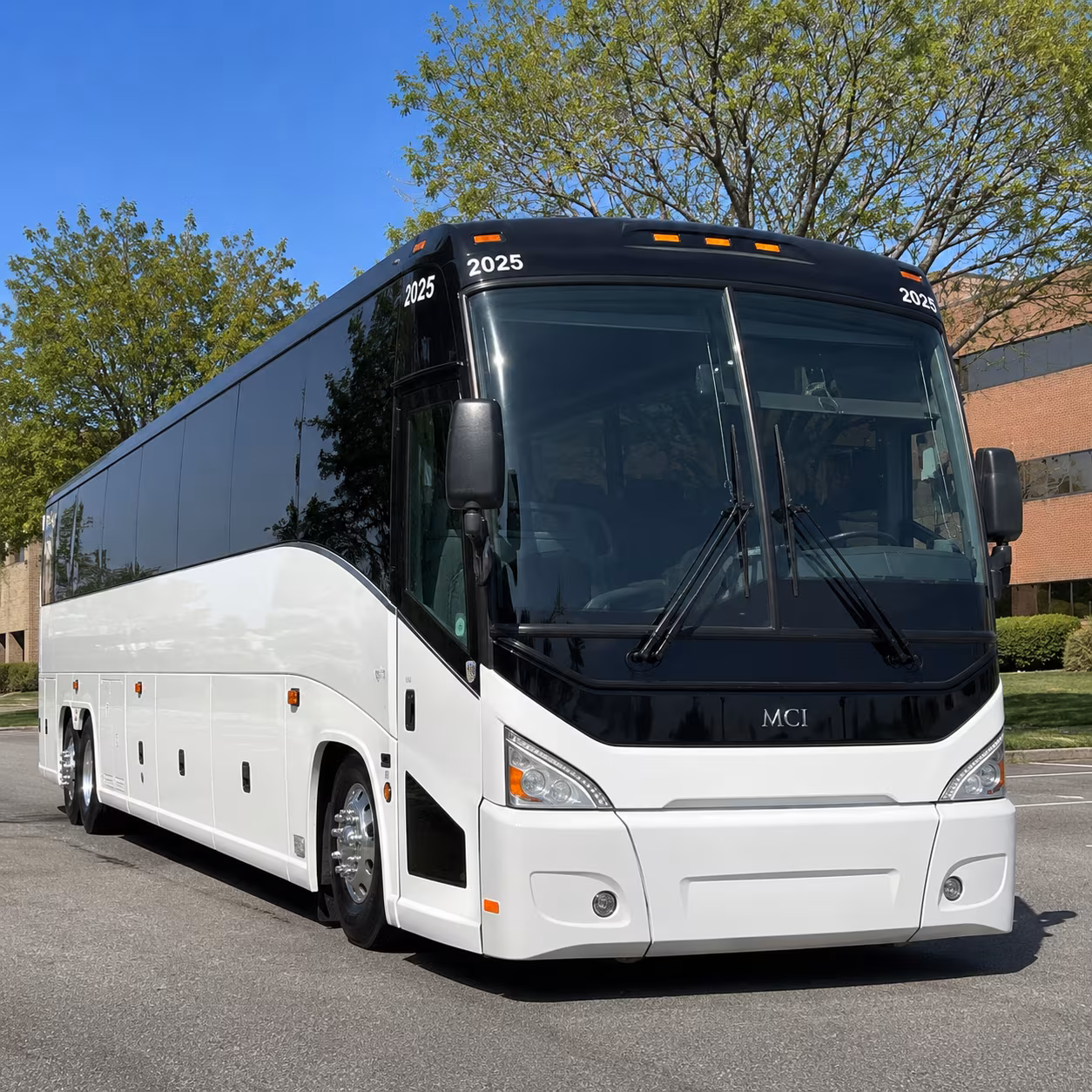 book a bus for your next wedding 2