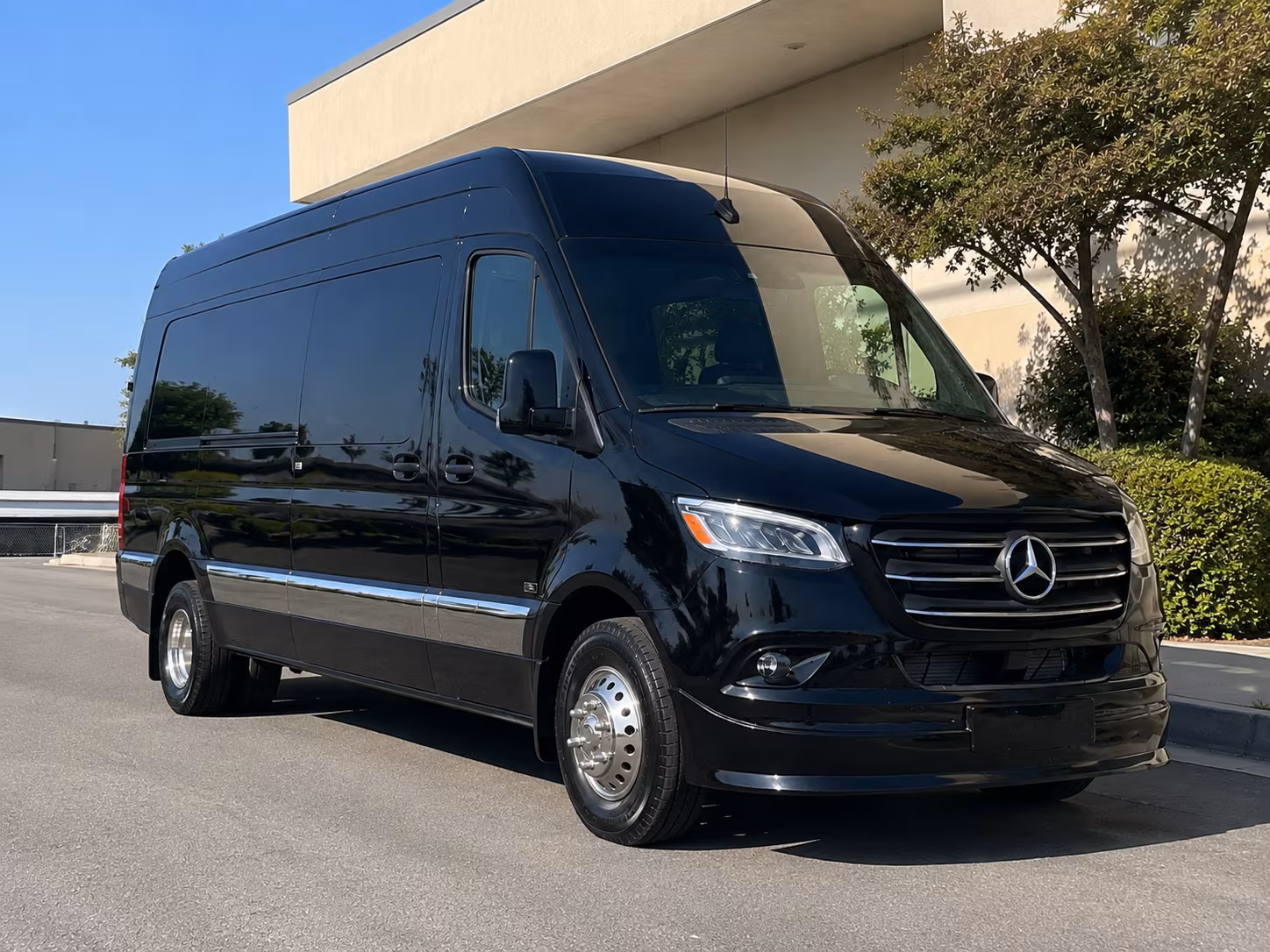 book a bus for your next wedding 4