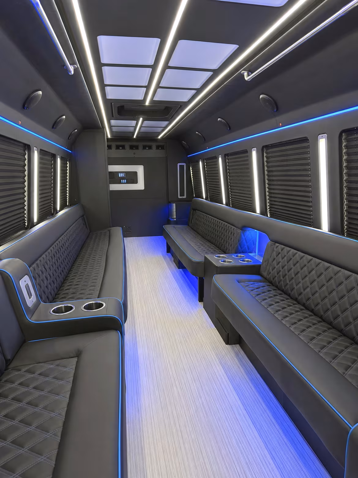convention bus loops between south beach hotels and satellite venues